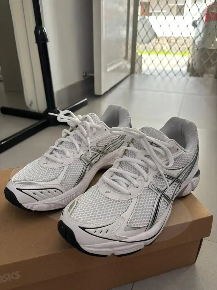 Asics GT-2160 white Black Us8.5 pria sneakers baru