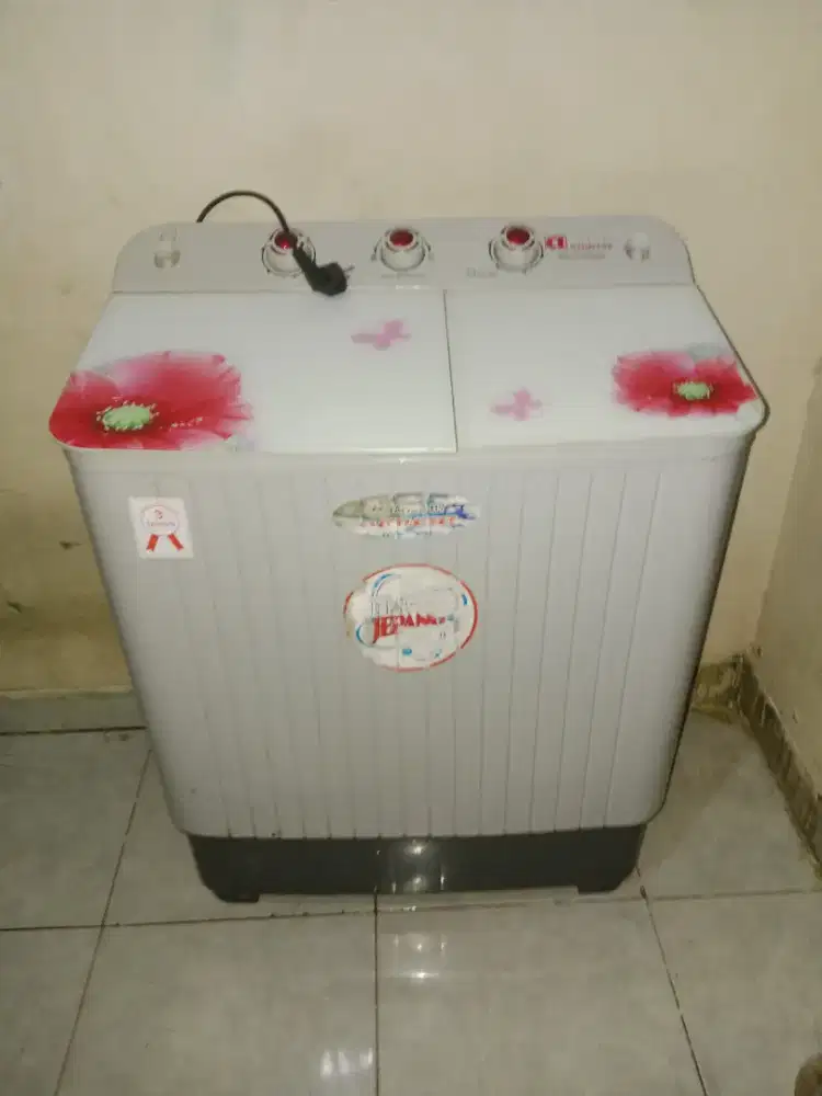 Mesin cuci 2 tabung