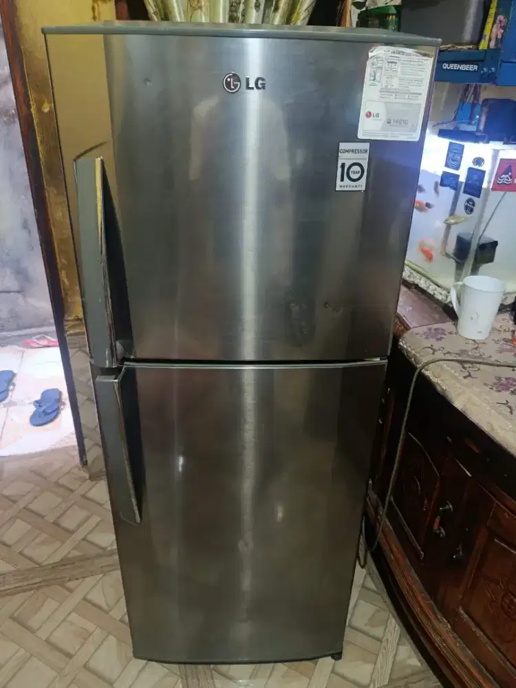 Kulkas 2 pintu merek LG