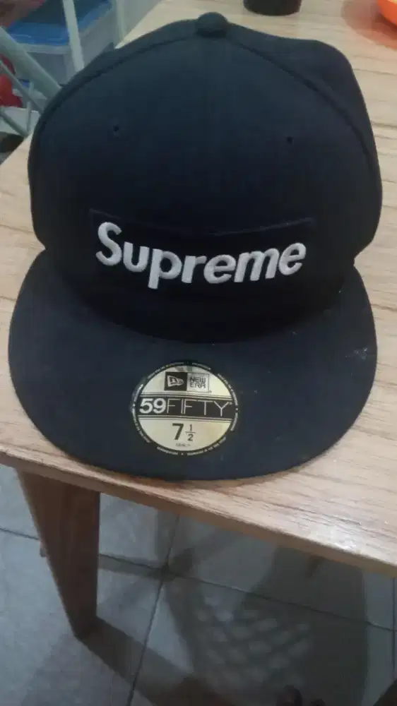 Supreme the grinch hat