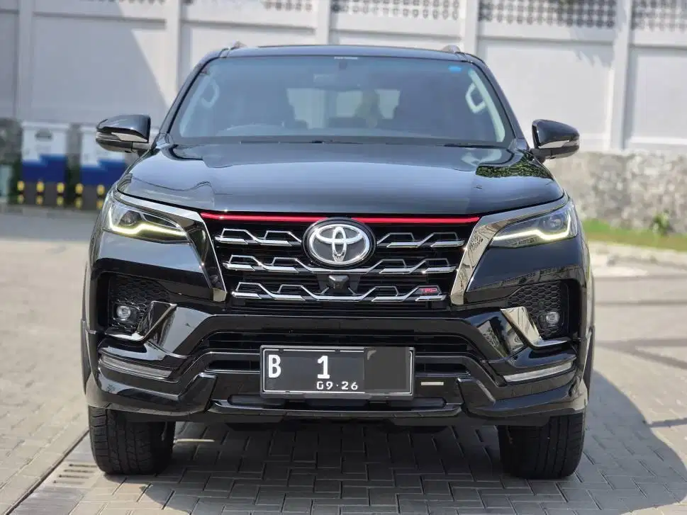 FORTUNER VRZ TRD 2021 KM ANTIK 27RB