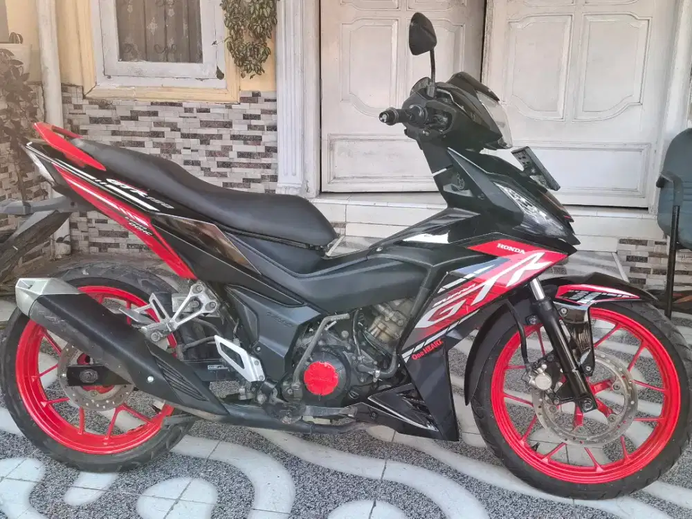 Honda Supra GTR 150
