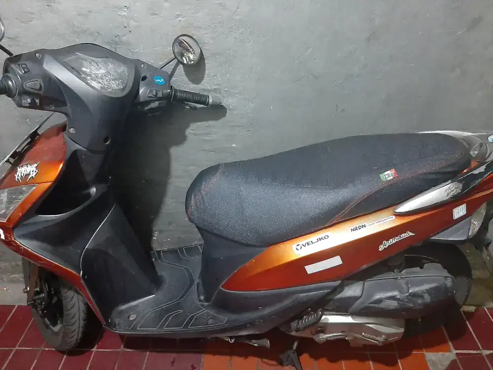 Honda Spacy 2011 helm in