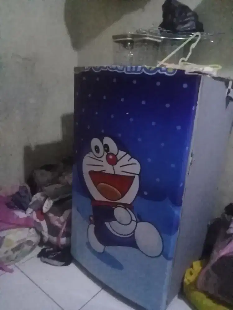 Jual butuh .kulkas 1 pintu