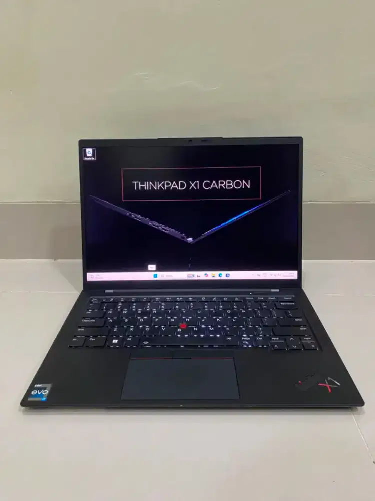 X1 CARBON 10th core I7Gen12 Ram 16Gb Ddr 5 SSD 512 jos gandos