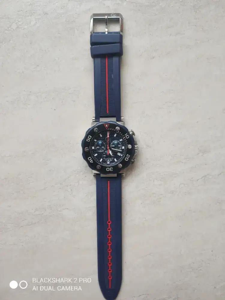 Jam Gc (Guess Collection) DiverCode Chronograph watch