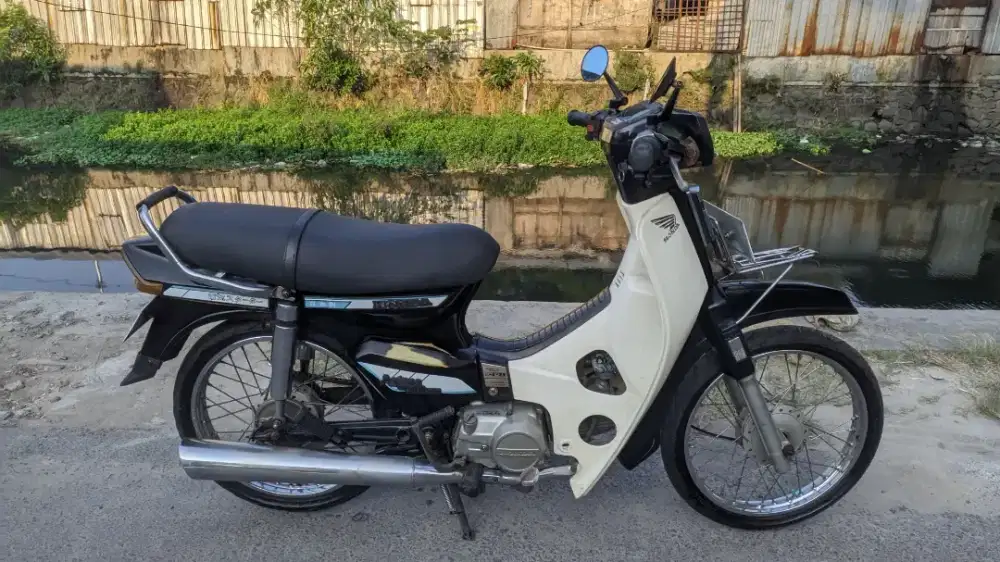 Astrea Prima 1988 Hitam Original Nat Utuh