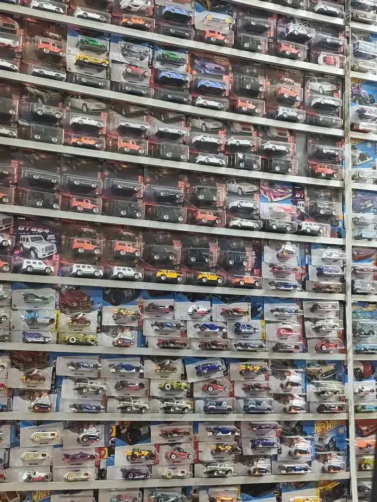 Di Cari Pegawai Toko Terutama Laki Laki