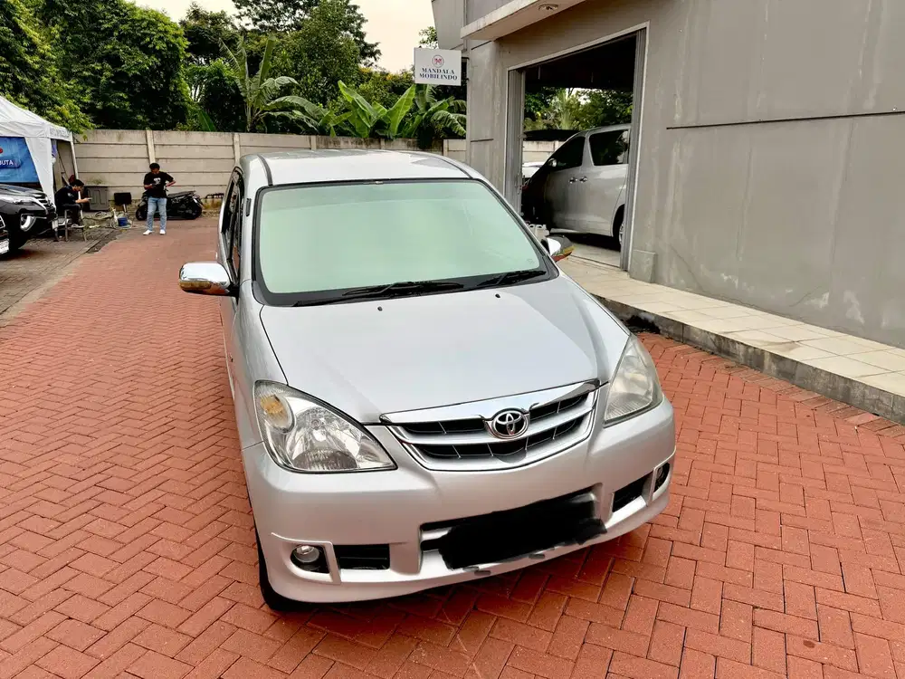 Toyota Avanza 1.3 G 2011 MT silver metallic