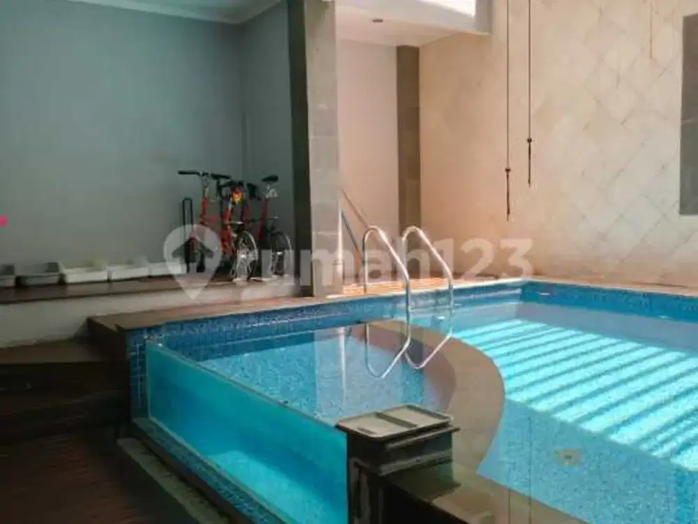 Dijual Rumah Mewah Senayan Utama - LT 243 / LB 600, Siap Huni, Lokasi Premium, Sul + AN