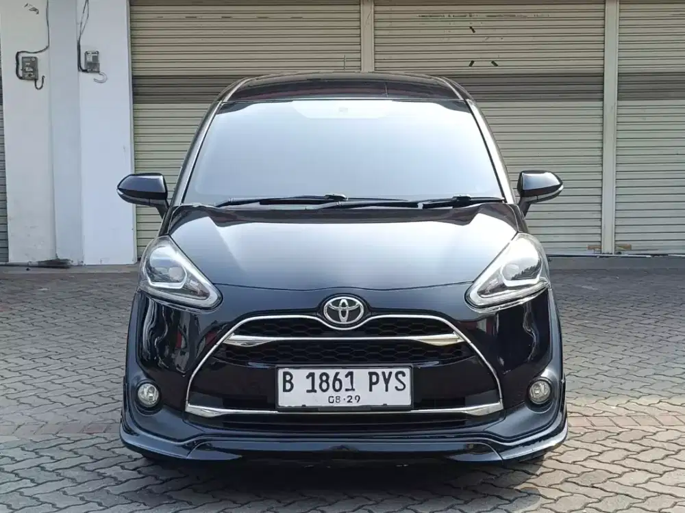 Toyota Sienta Q 1.5 matic 2016