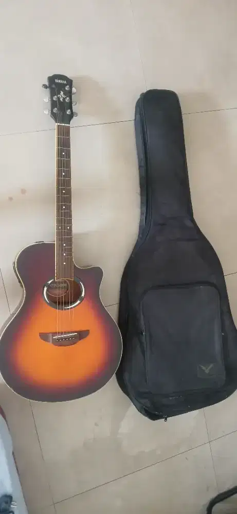Gitar Yamaha APX500II