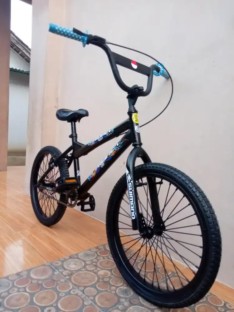 Sepeda BMX Ukuran 20.