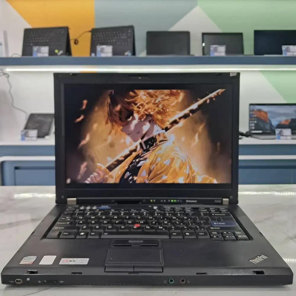 [L01] Laptop lenovo | 4GB|320GB| Cocok Untuk Desain