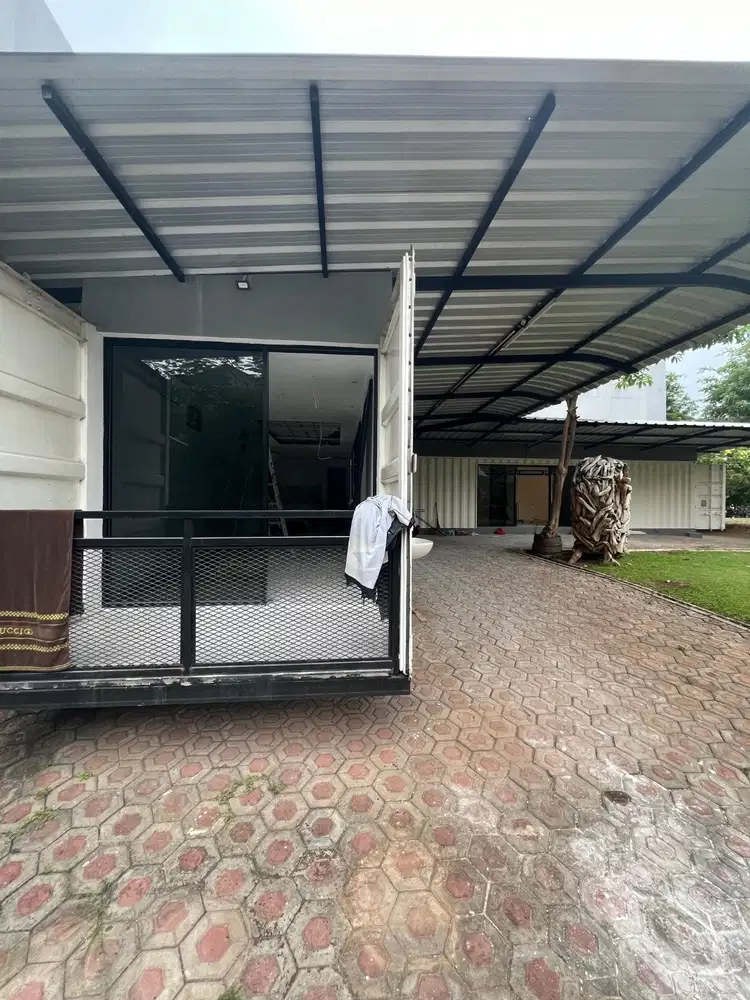 Dijual cepat  2  rumah kontainer ,, masing2 ukuran 40 fit ..