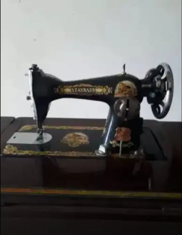 Mesin Jahit Merk Standard