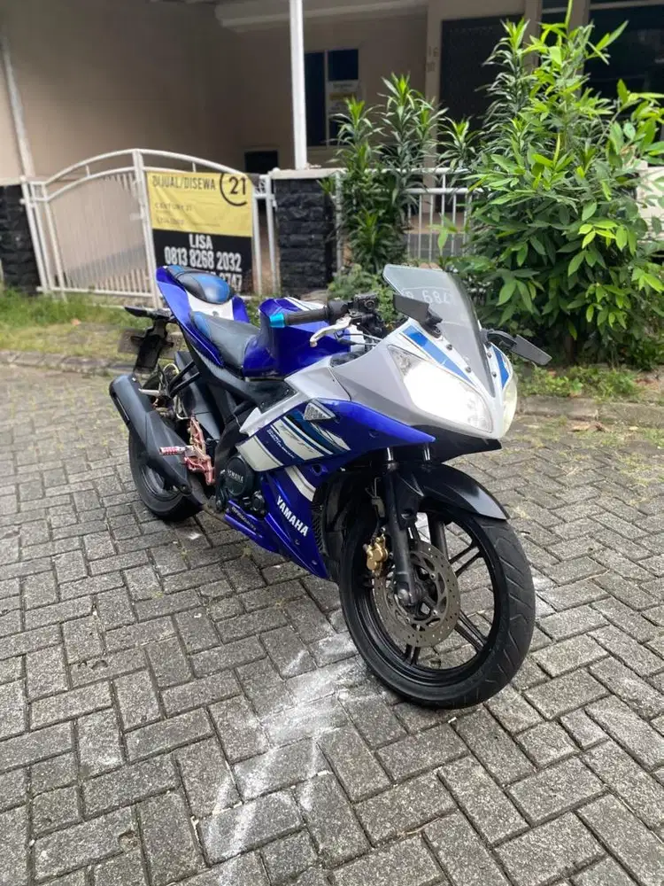 Yamaha R15 2015 v2