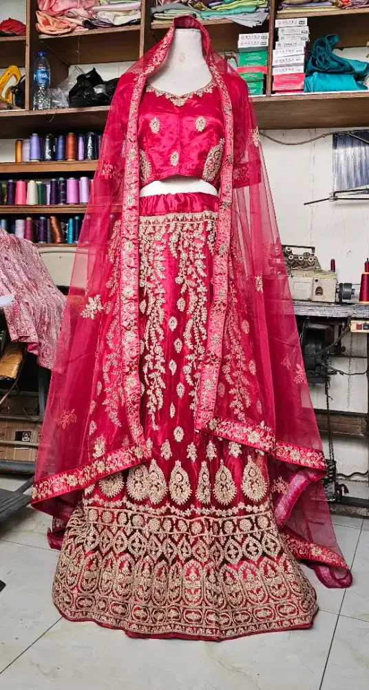 Gaun pernikahan / pesta LEHENGA