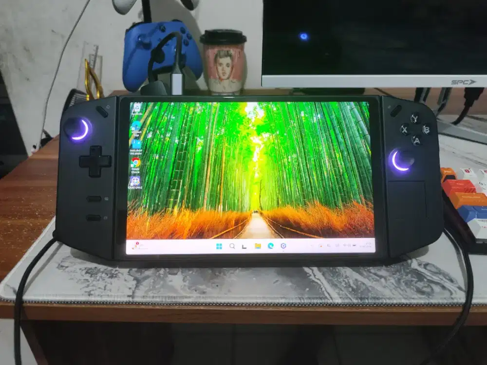 Lenovo Legion Go Z1 Extreme