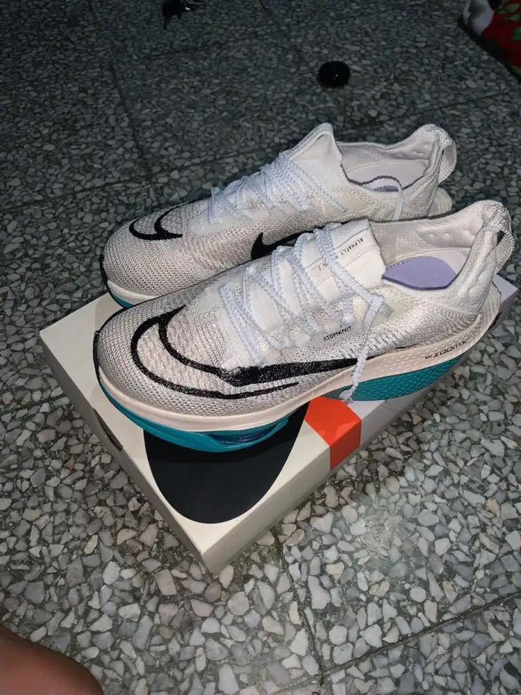 Sepatu nike masih bagus