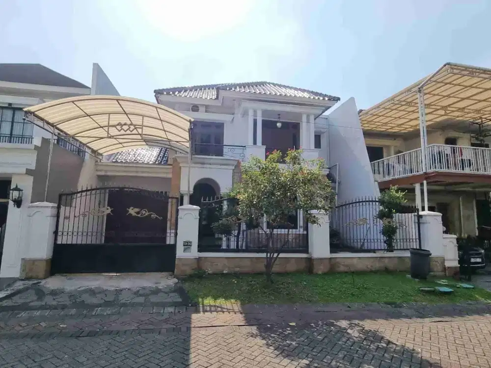 DIJUAL RUMAH VILLA BUKIT MAS MONACO SURABAYA DEKAT TOL SATELIT MAYJEN SUNGKONO 2 LANTAI TERAWAT SIAP HUNI
