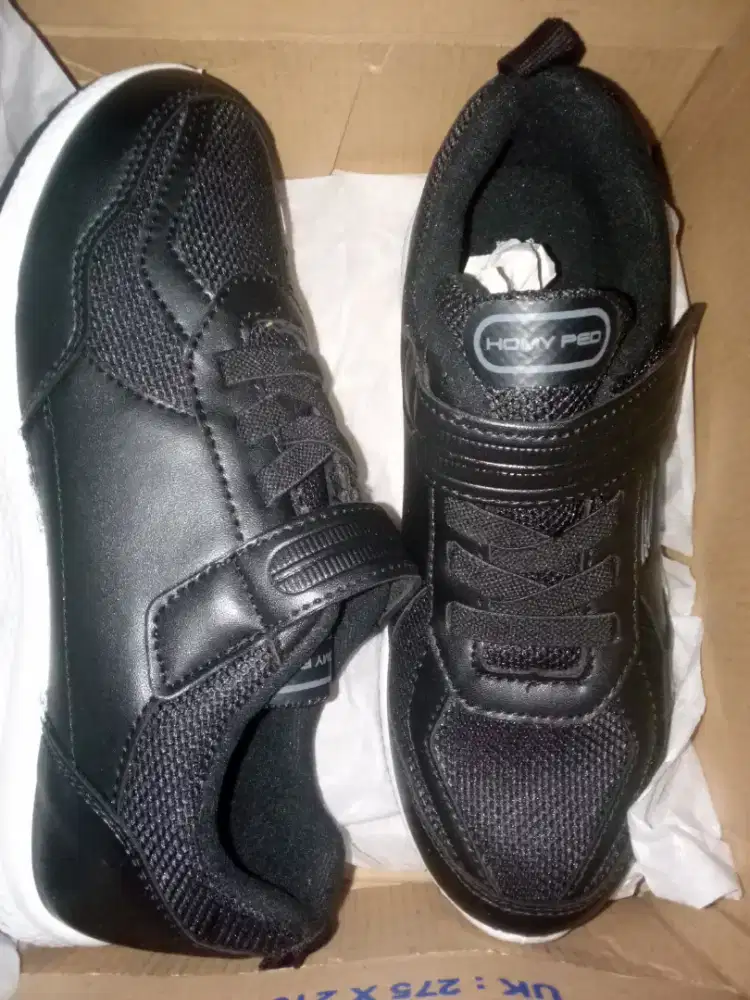 Sepatu anak no 37 masih baru