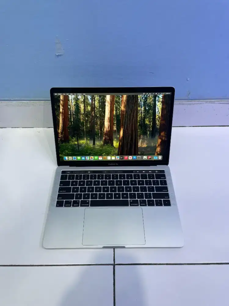 MACBOOK PRO 2019 TOUCHBAR