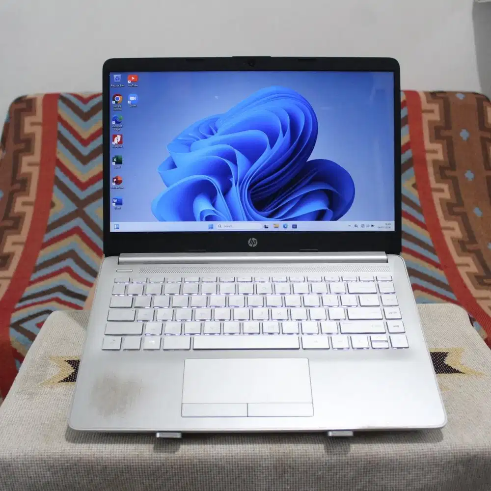 HP 14S AMD A4 RAM 4GB SSD 256GB KEYBOARD BACKLIGHT