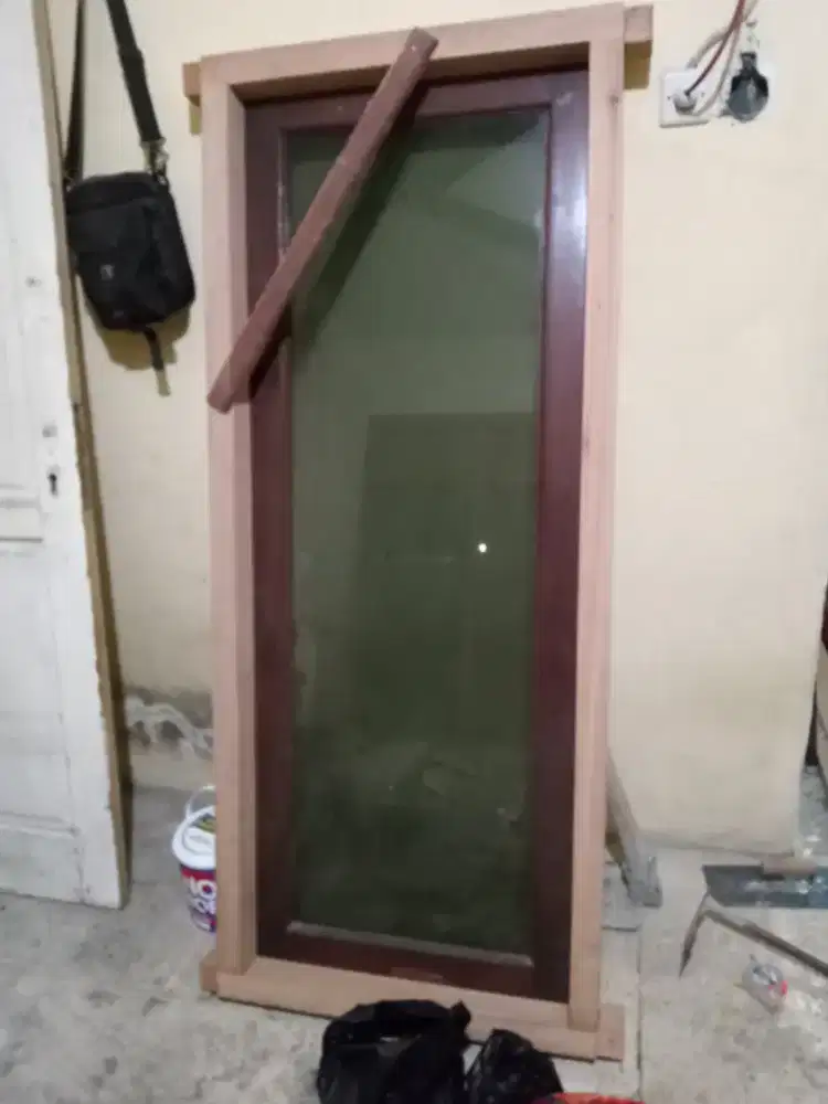 Jual kusen pintu dan jendela lengkap dengan kaca ukuran 2,10