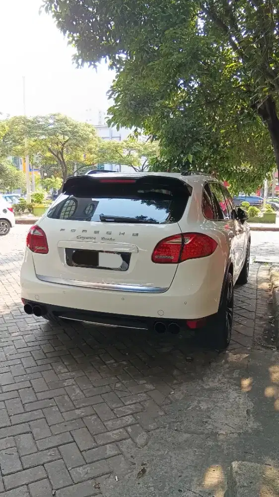 Driver Pribadi Direksi Ekspatriat
