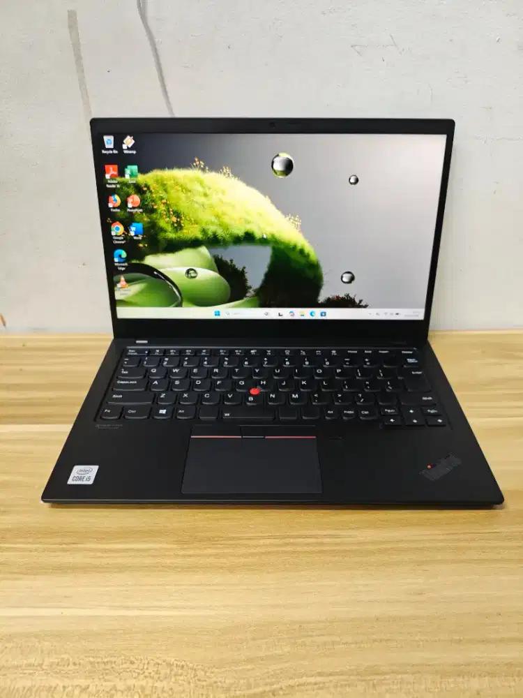 Lenovo Thinkpad X1 Carbon 8th. Core i5-10210U. Ram 8gb. Ssd 256gb