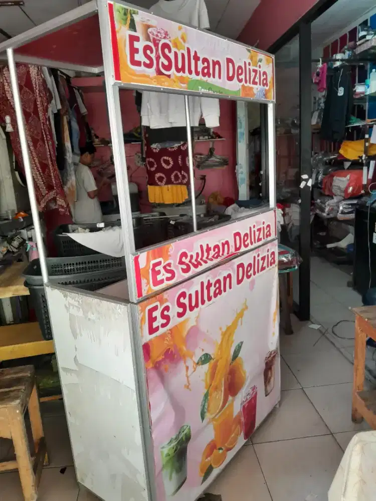 Booth lipat ukuran 100 x 45cm.