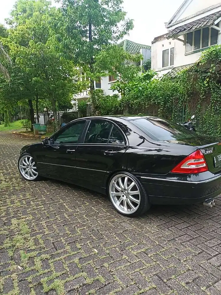 Mercedes-Benz C240 2005 Bensin