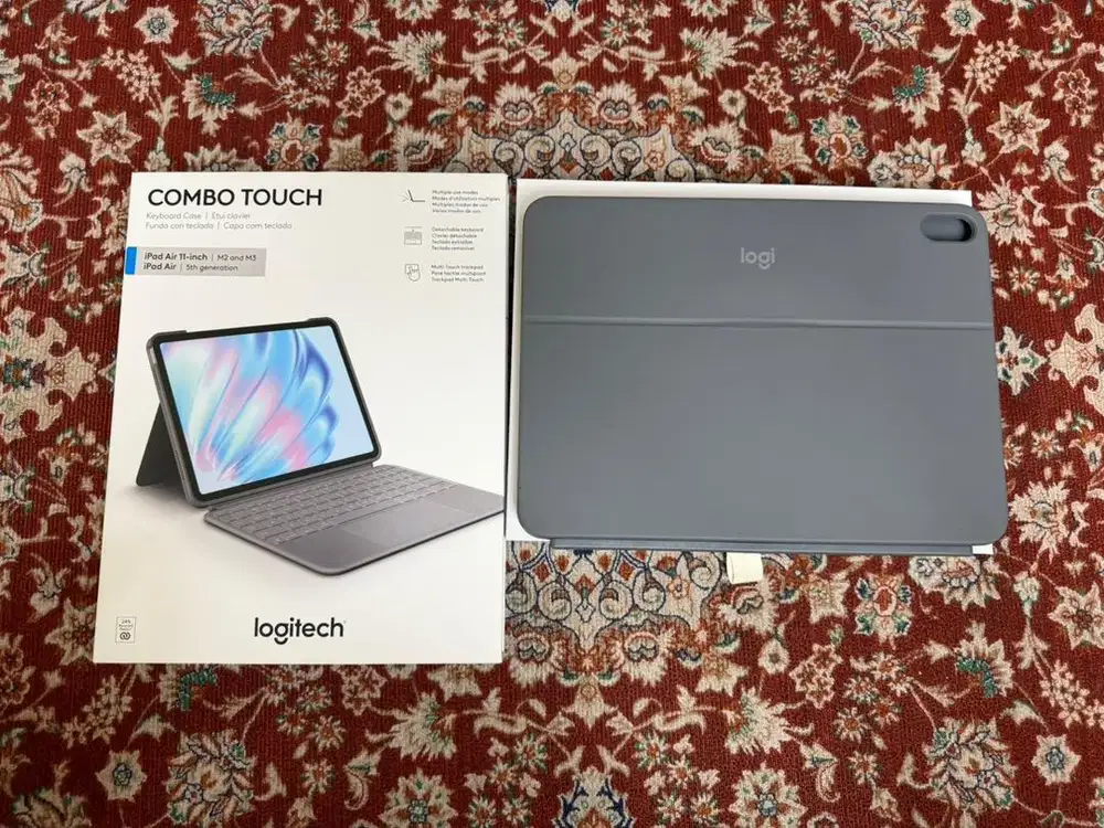 Logitech Combo Touch iPad Air M2 M3 M4 11 inch Fullset