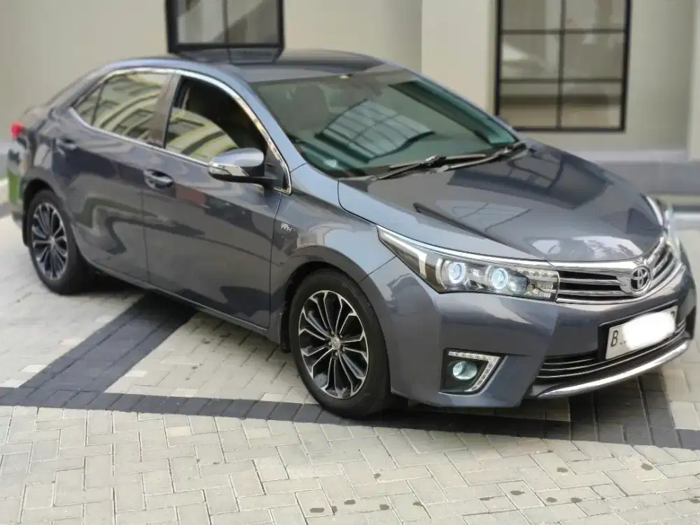 Toyota perimum Corolla Altis 1,8V eksklusif