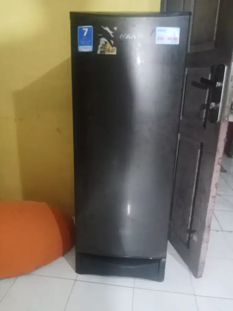 Dijual kulkas msh bagus mulus dingin,