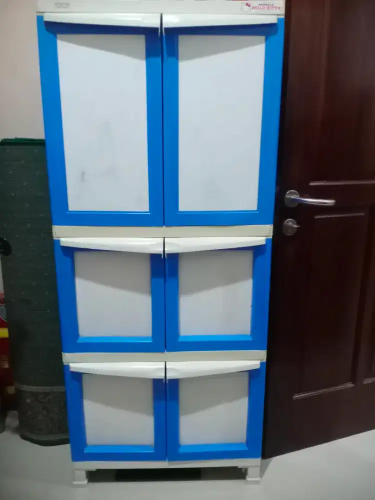 Lemari baju plastik Napoly