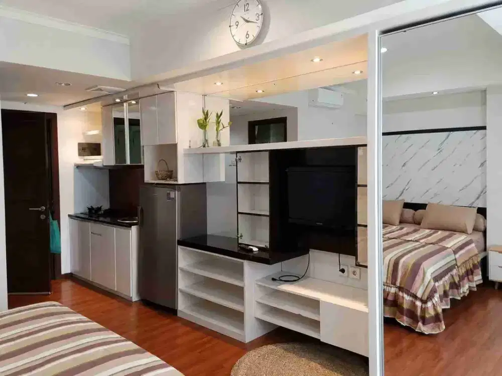 Disewakan Unit Apartemen Royal Mediterania Garden Residence Tanjung Duren Jakarta Barat Tipe Studio
