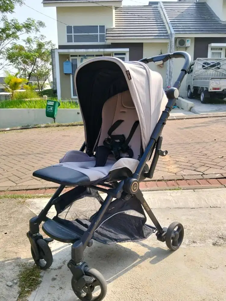 PRELOVED Stroller Cocolatta Versee