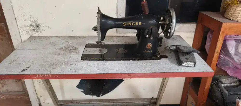 Mesin jahit berfungsi baik