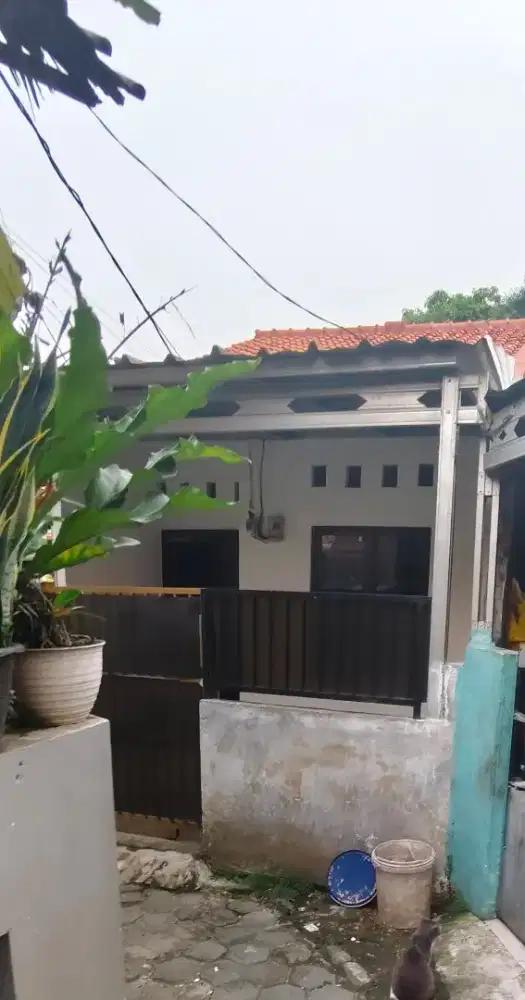 DI KONTRAKAN RUMAH 2KT 1 KM