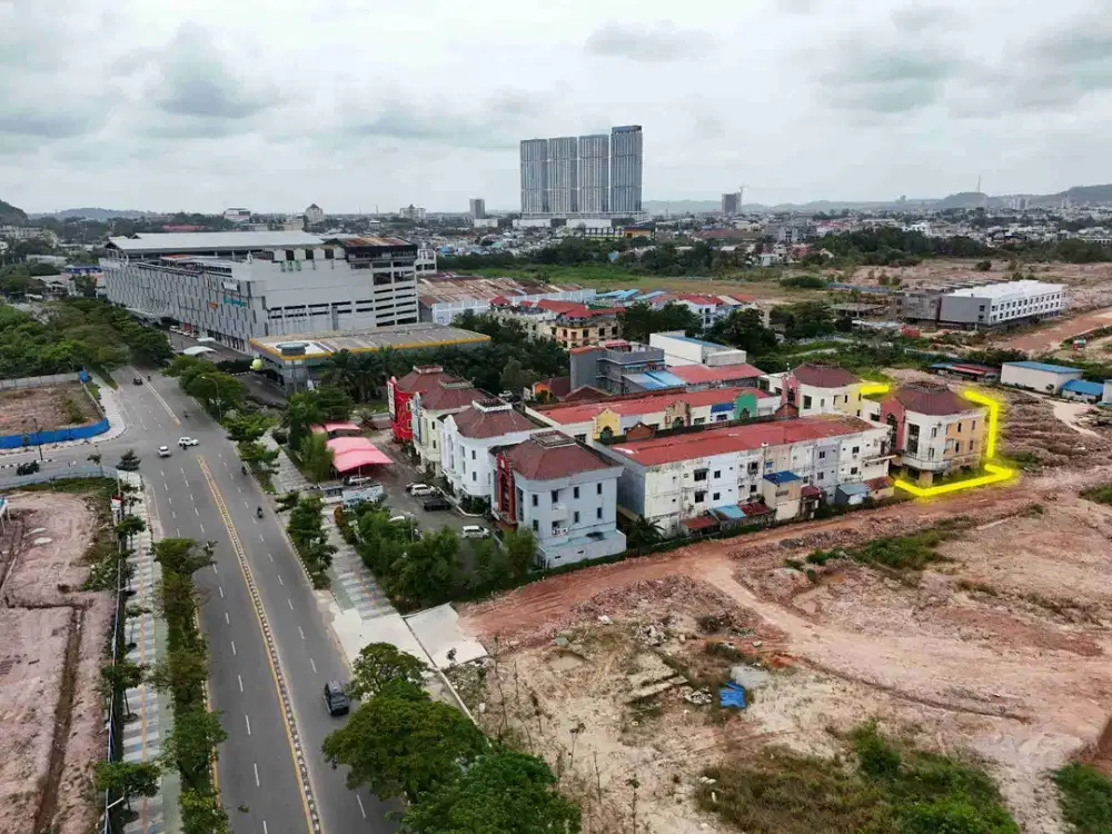 dijual gedung Kantor 3 lantai di graha kadin Batam centre harga seperti ruko