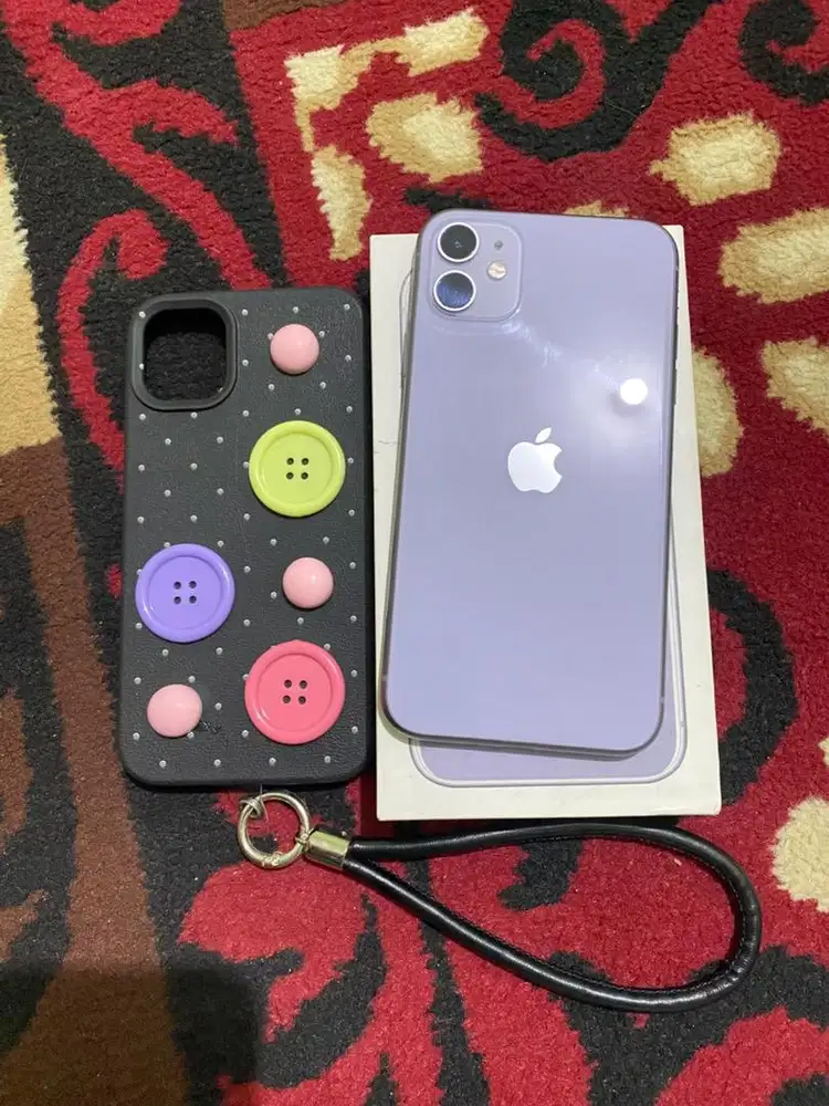 BU! iPhone 11 64gb all operator ex pemakaian cewe