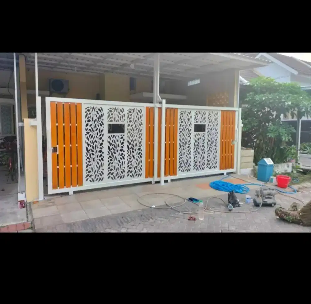 Pagar dorong minimalis