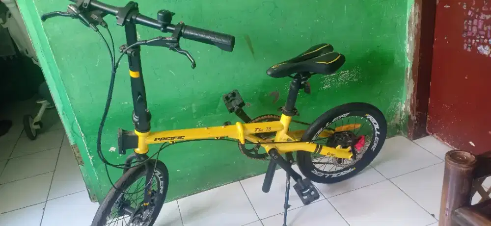 Sepeda lipat 16 in