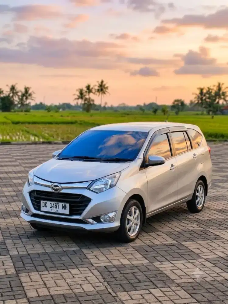 Sigra R manual pribadi
