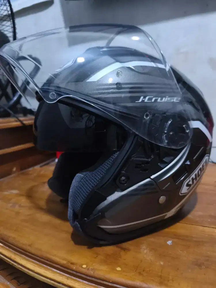Helm Shoei J Cruuse