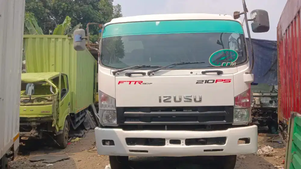 Vtr 210  th 2020 kabin sasis bak kolongan bagus mesis istimeea