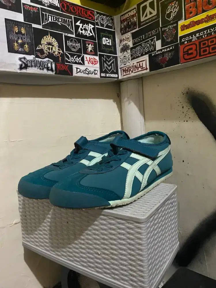 Sepatu prelove onitsuka tiger size 33,5