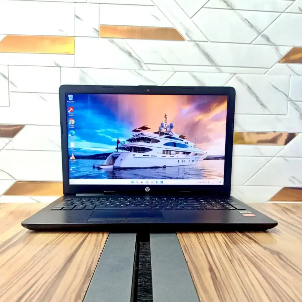 LAPTOP HP 15 DB066WM AMD RYZEN 3 2200U RAM 8GB SSD512GB 15,6INCH